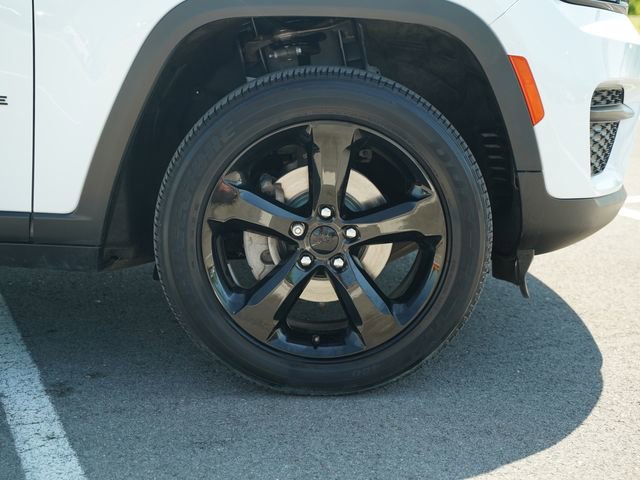 Used 2023 Jeep Grand Cherokee Altitude AWD/4WD image 42