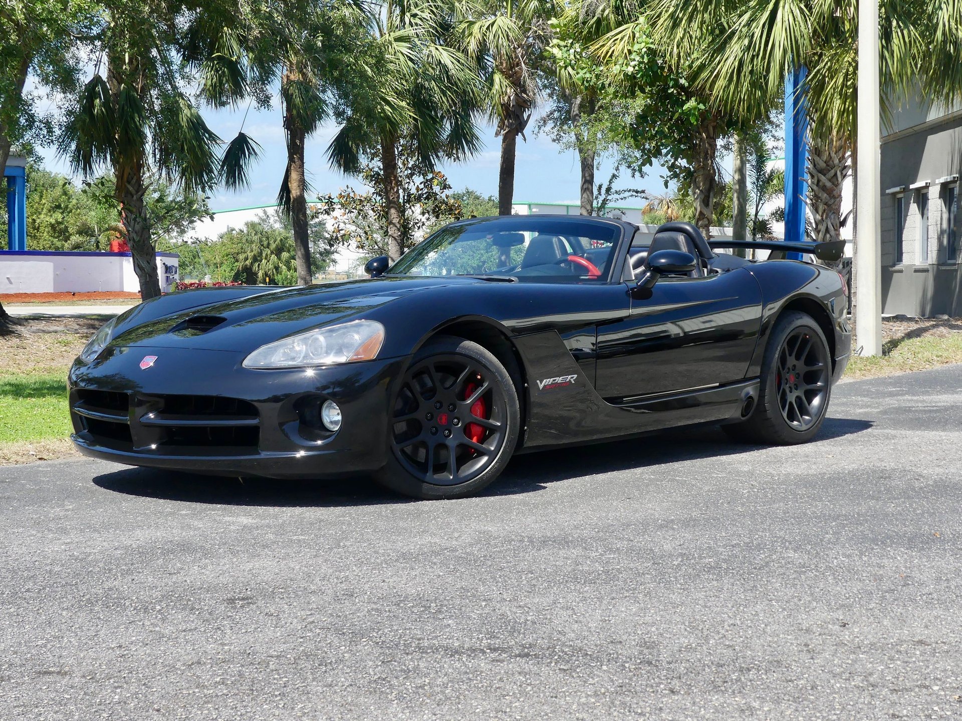 Used 2004 Dodge Viper SRT-10 image 76