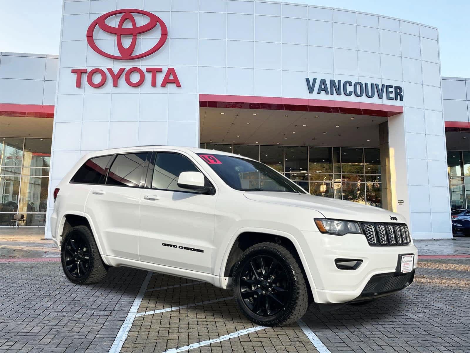 Used 2019 Jeep Grand Cherokee Altitude