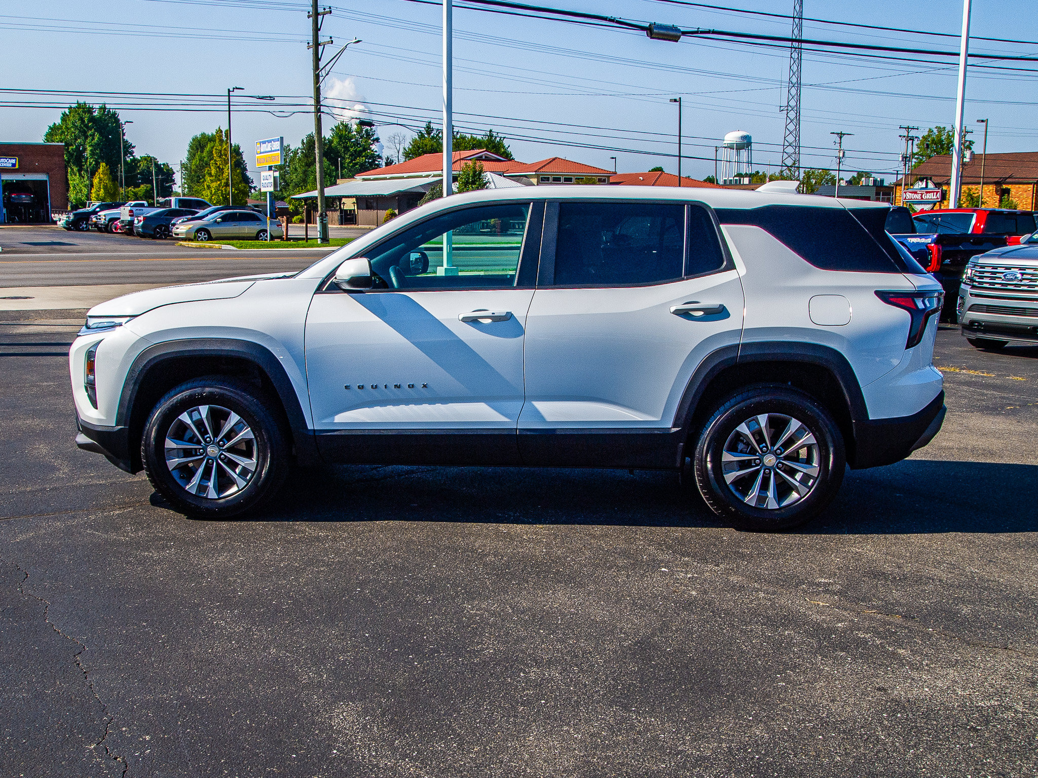 Used 2026 Chevrolet Equinox LT FWD image 4