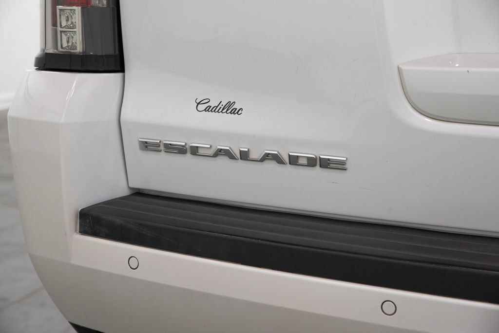 Used 2017 Cadillac Escalade ESV Premium Luxury AWD/4WD image 12