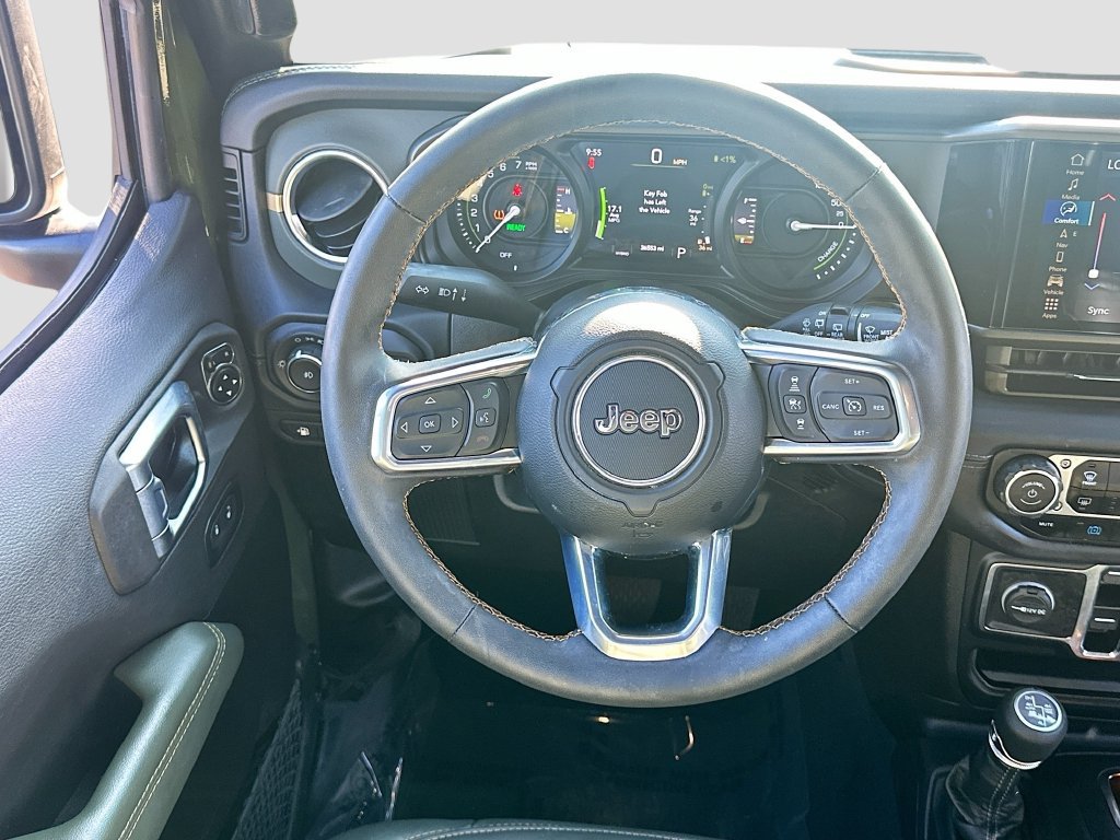 Used 2024 Jeep Wrangler High Altitude AWD/4WD image 24