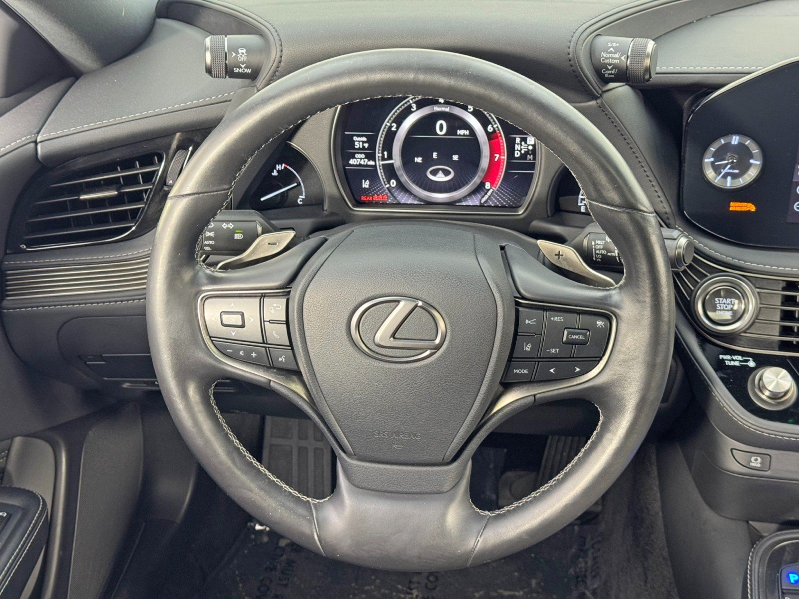 Used 2021 Lexus LS 500 w/ Cold Weather Package (CK) RWD image 22