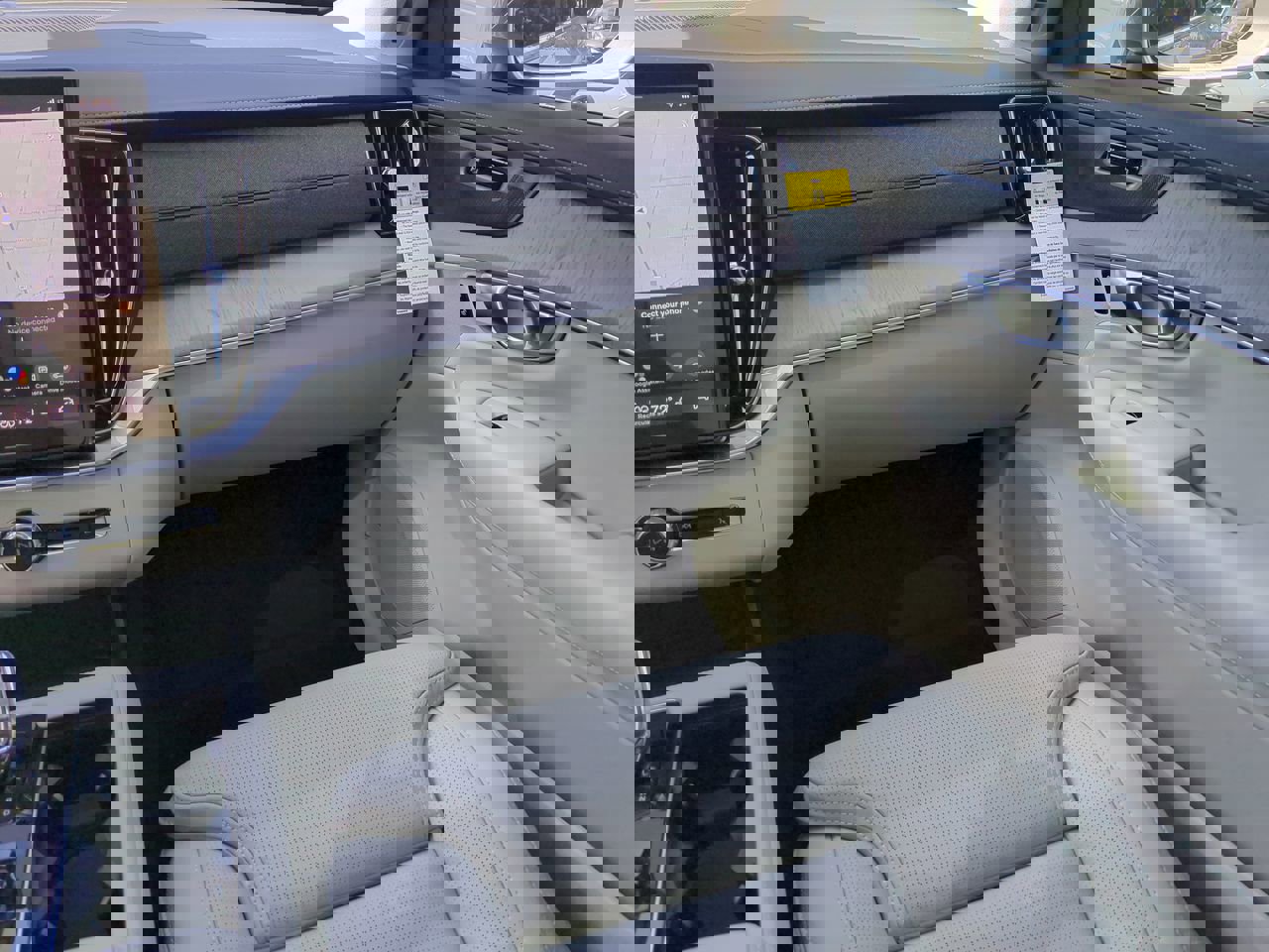 New 2026 Volvo XC90 T8 Ultra image 15