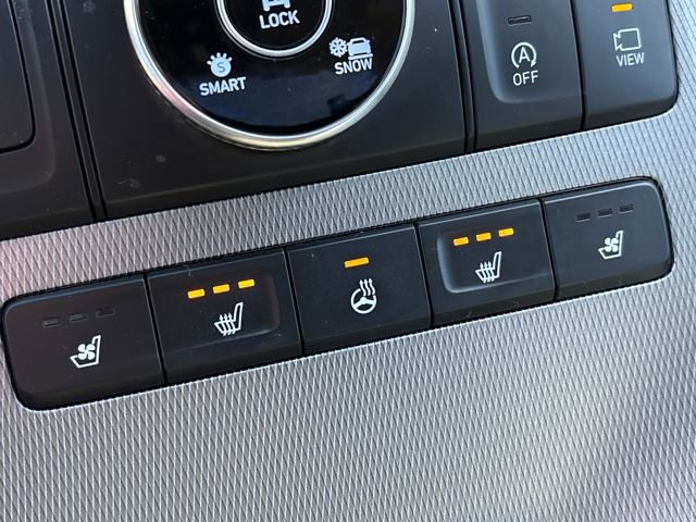 Used 2022 Hyundai Palisade Limited w/ Cargo Package image 19