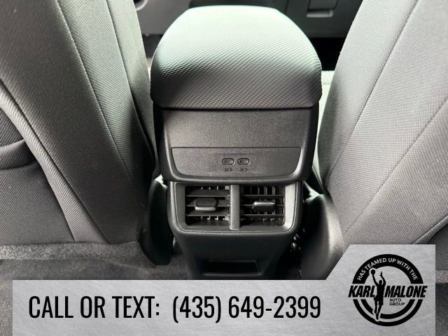 Used 2025 Chevrolet Equinox LT AWD/4WD image 28