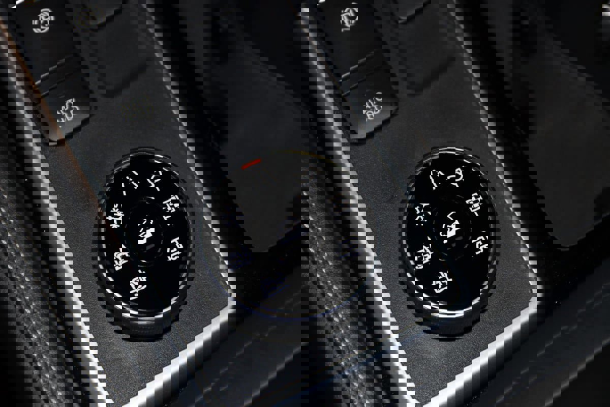 Used 2022 Nissan Pathfinder Platinum w/ Cargo Package image 49