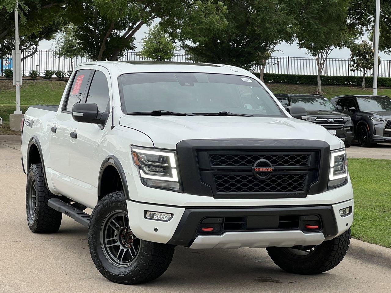Certified 2021 Nissan Titan PRO-4X w/ Pro-4x Convenience Package AWD/4WD image 2