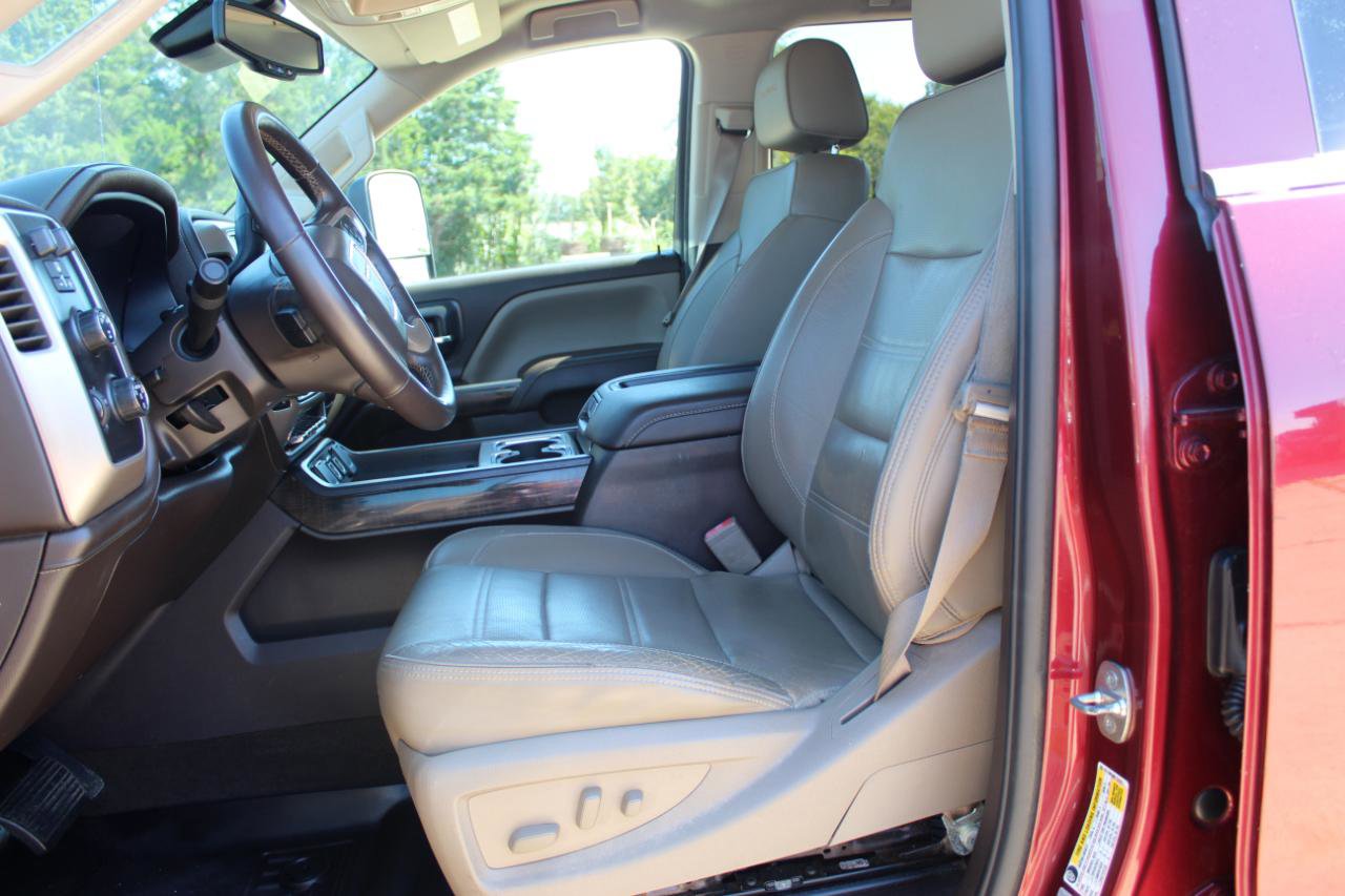 Used 2015 GMC Sierra 2500 Denali w/ Duramax Plus Package AWD/4WD image 14