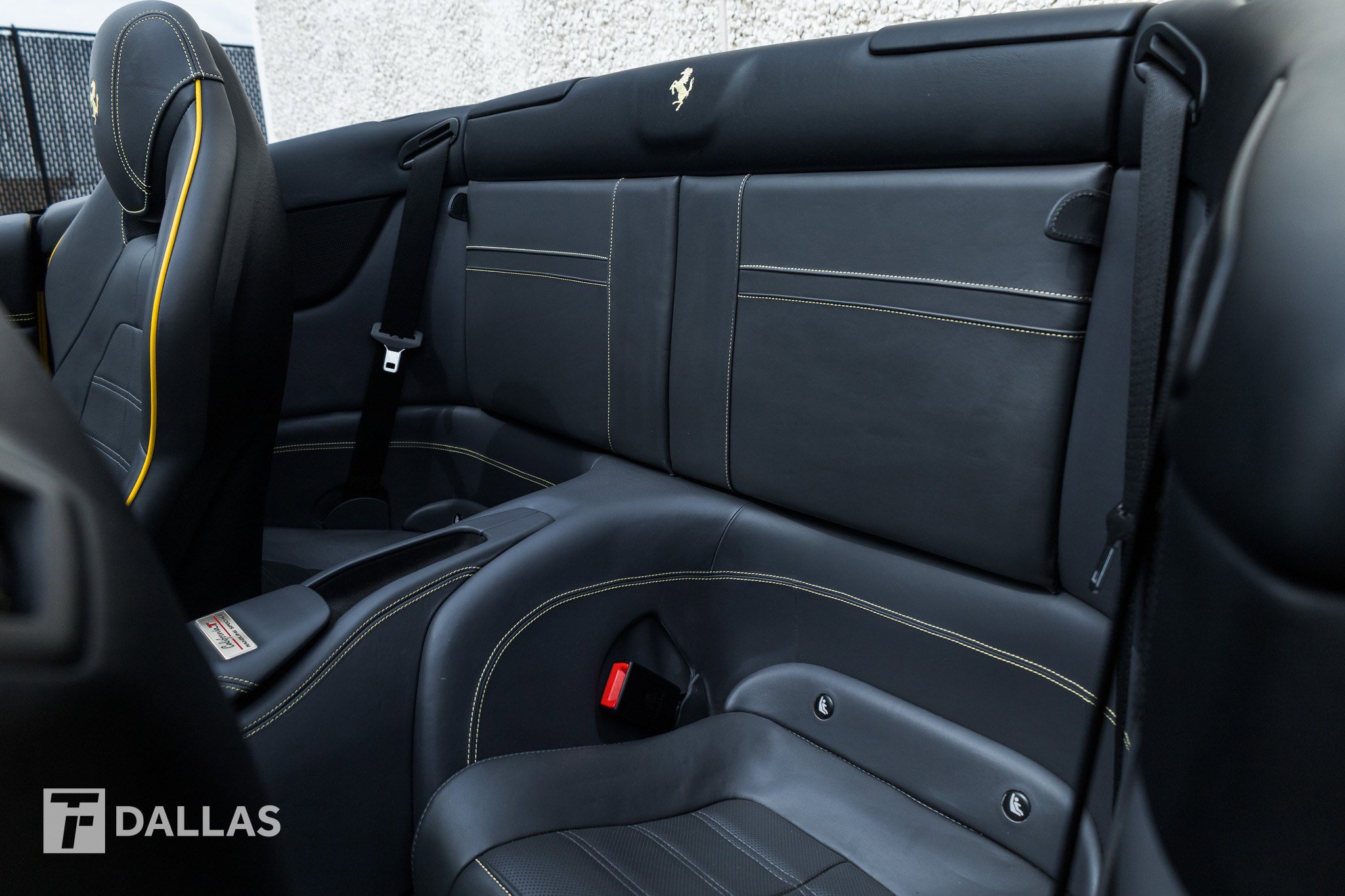 Used 2016 Ferrari California T RWD image 35