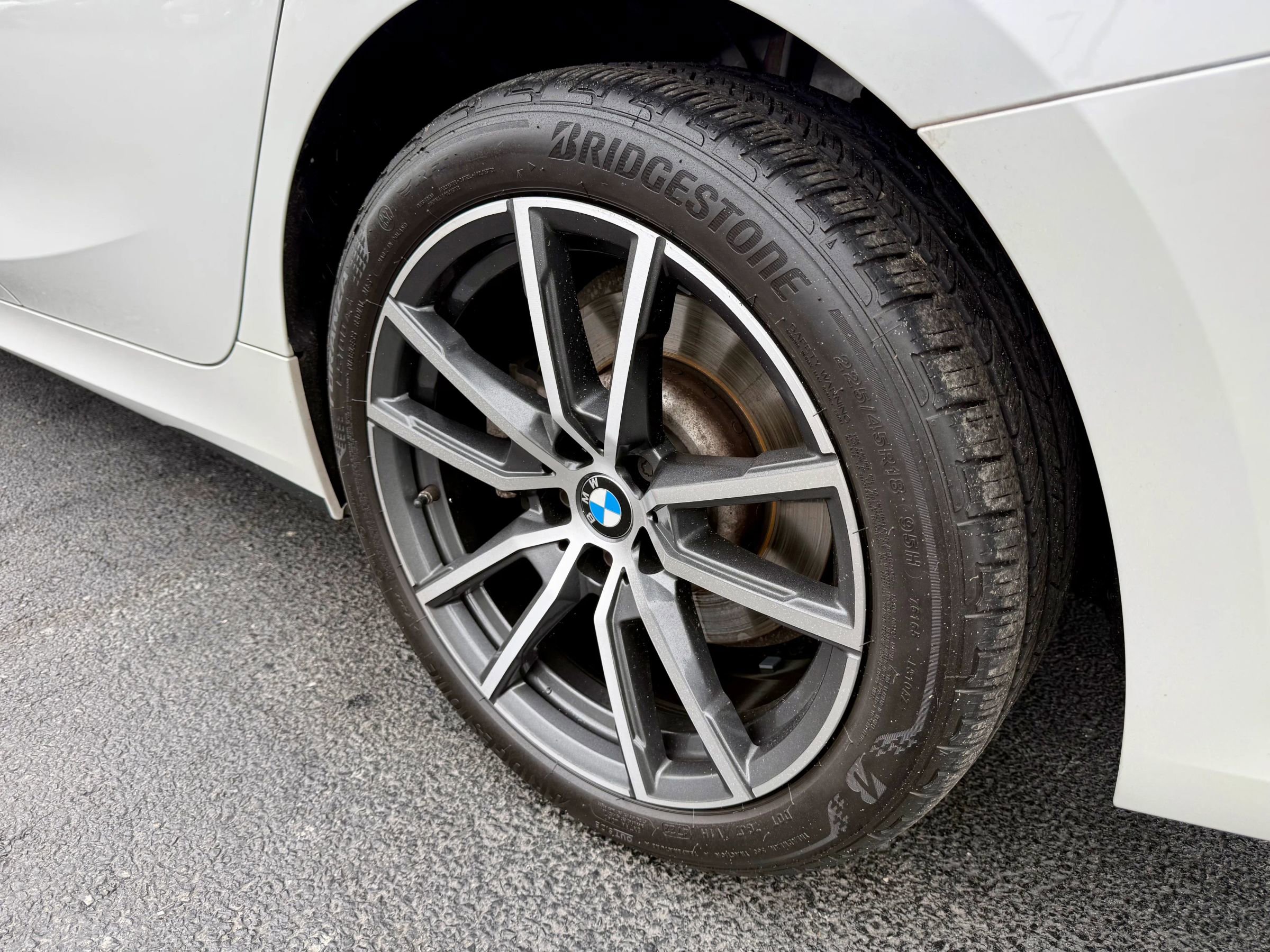 Used 2022 BMW 330i xDrive Sedan w/ Driving Assistance Package AWD/4WD image 13