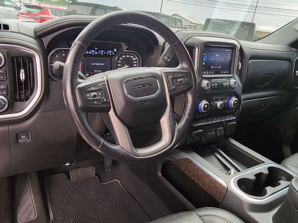 Used 2022 GMC Sierra 1500 Denali w/ Denali Premium Package AWD/4WD image 12