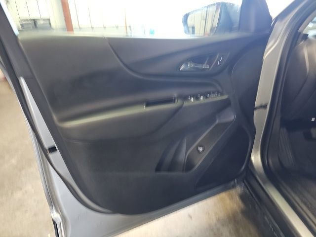 Used 2023 Chevrolet Equinox LT FWD image 14