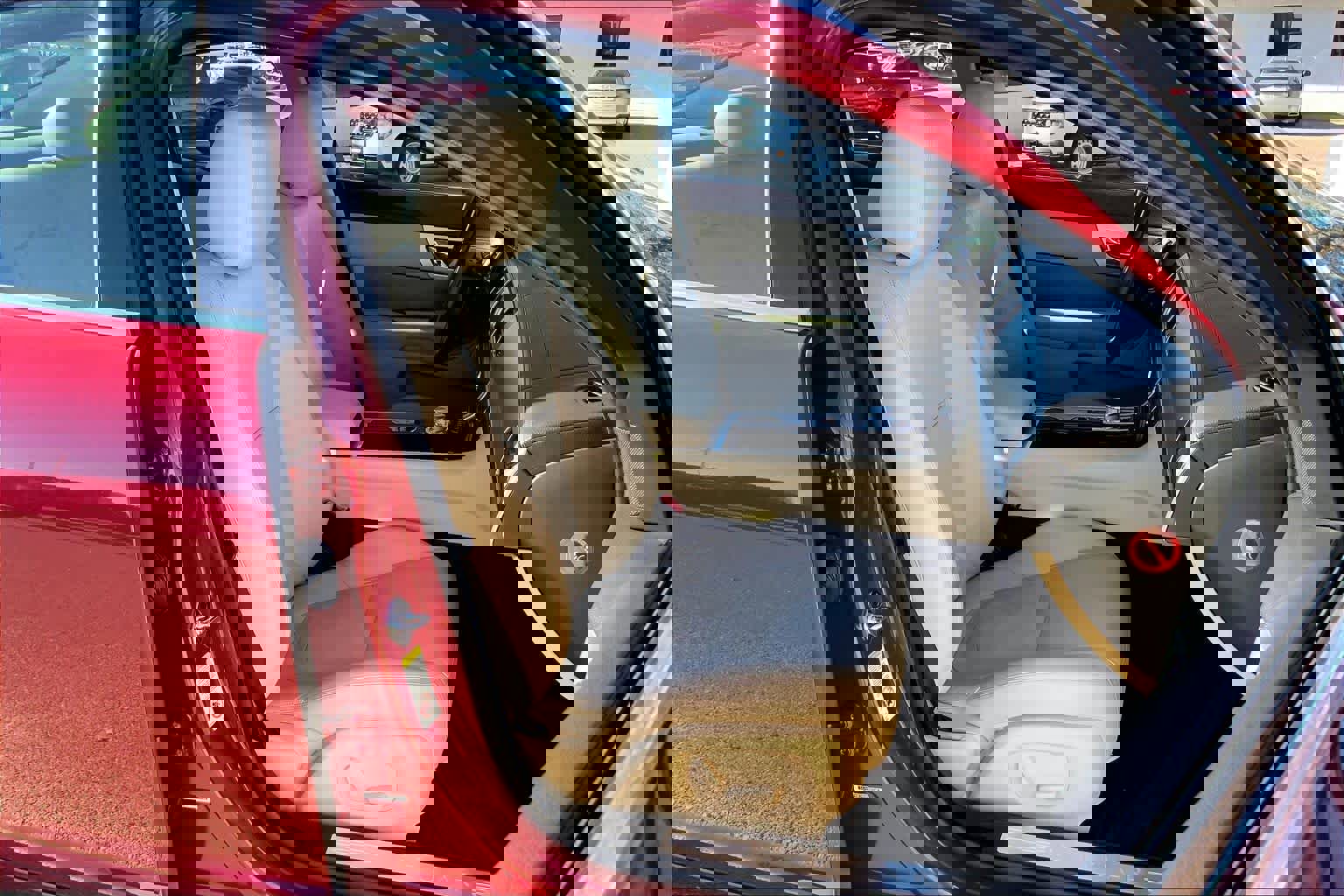 Used 2013 Jaguar XF 3.0 image 8