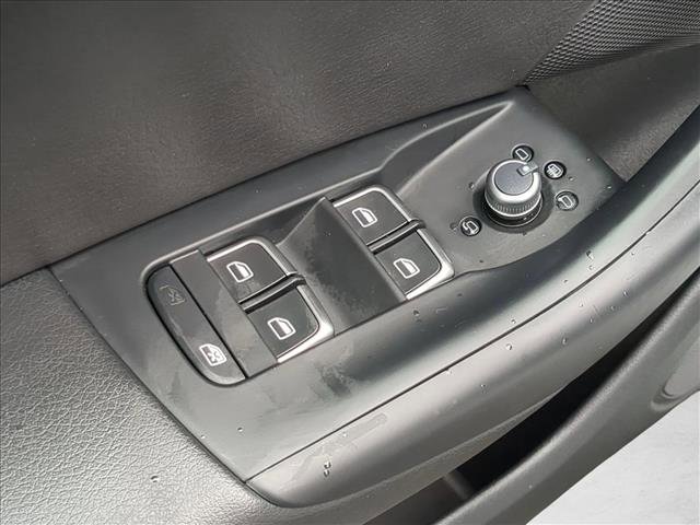 Used 2018 Audi Q3 2.0T Premium Plus image 12