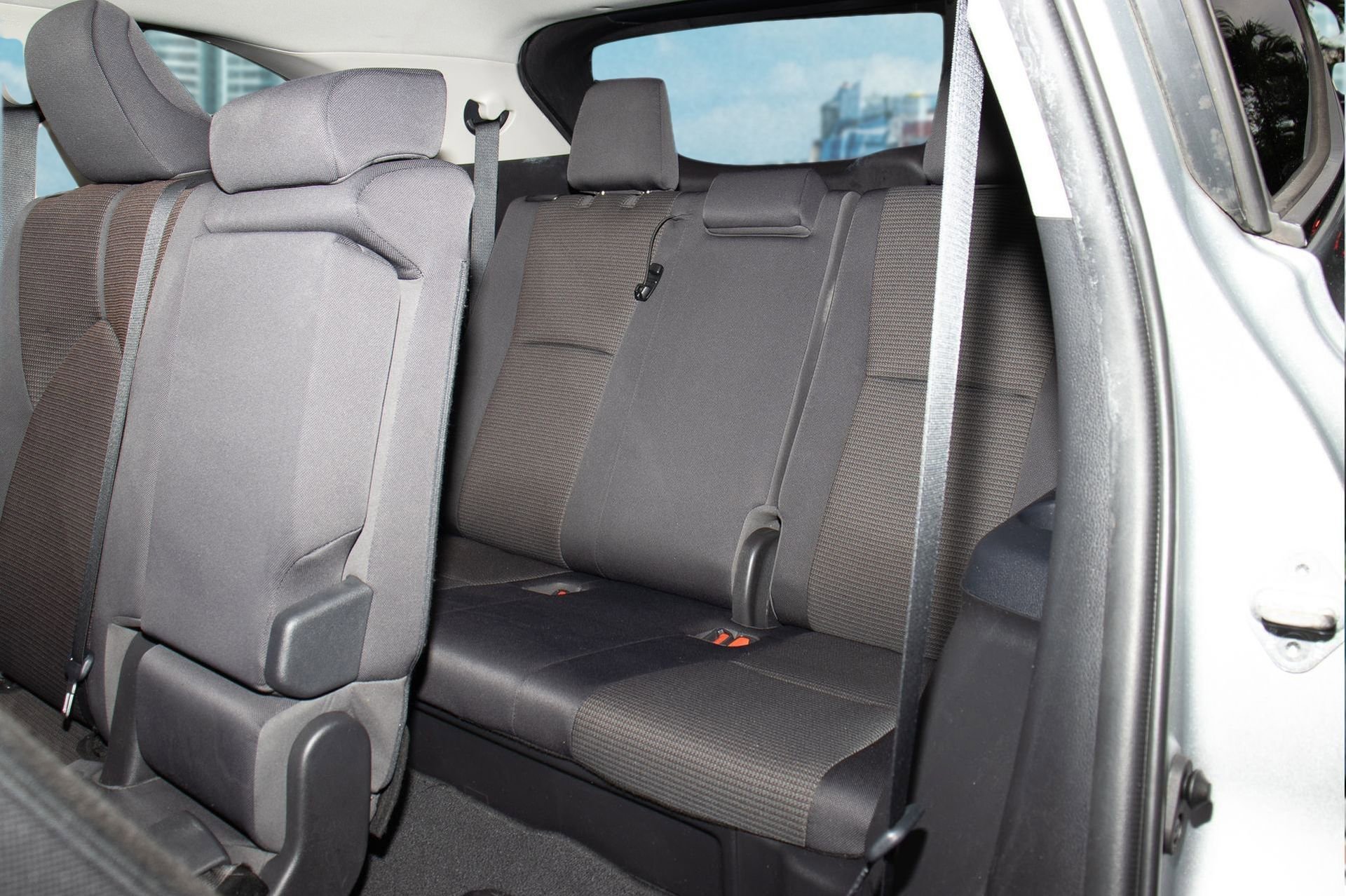 Used 2020 Toyota Highlander L image 18