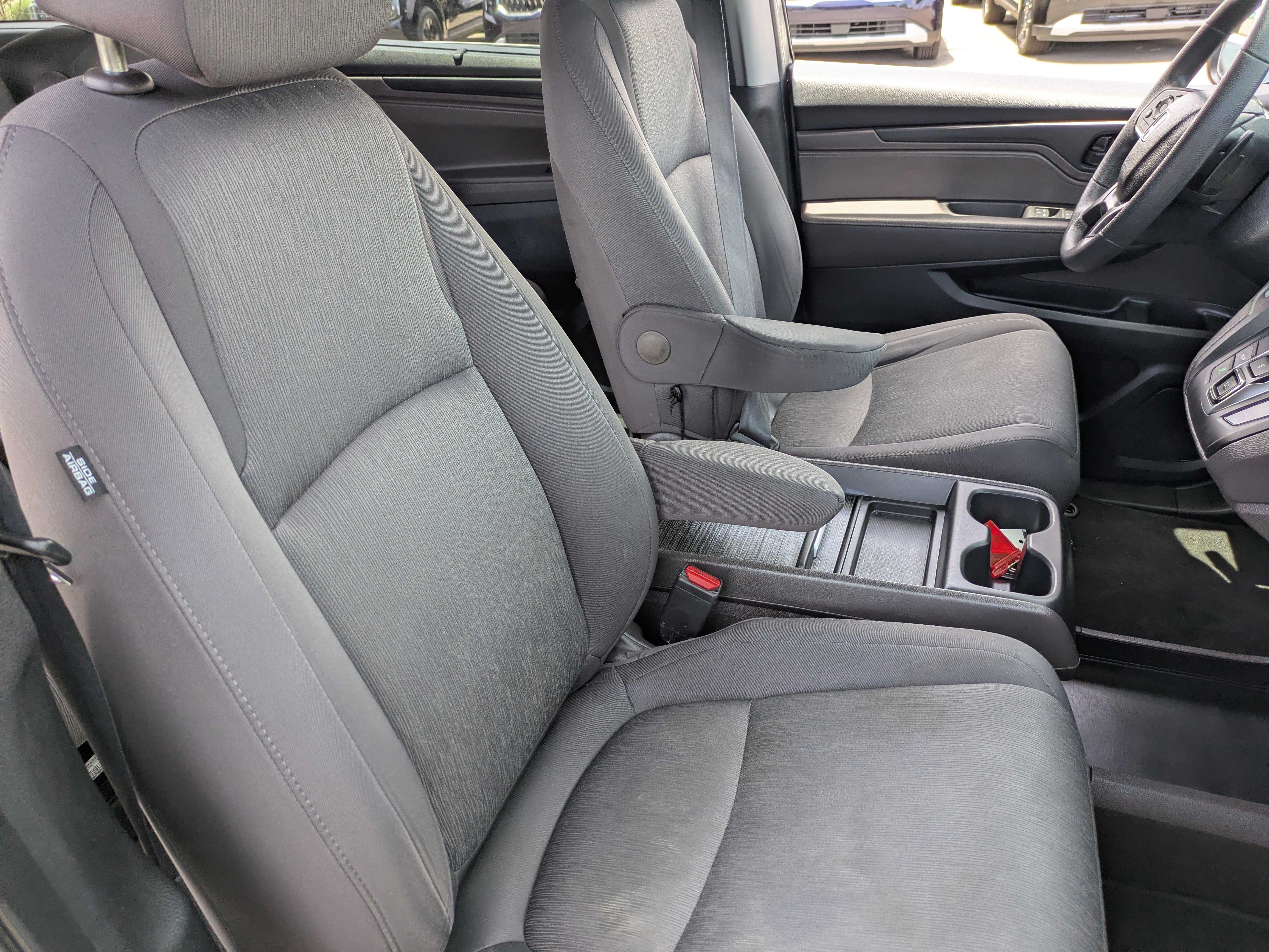 Used 2019 Honda Odyssey EX image 11