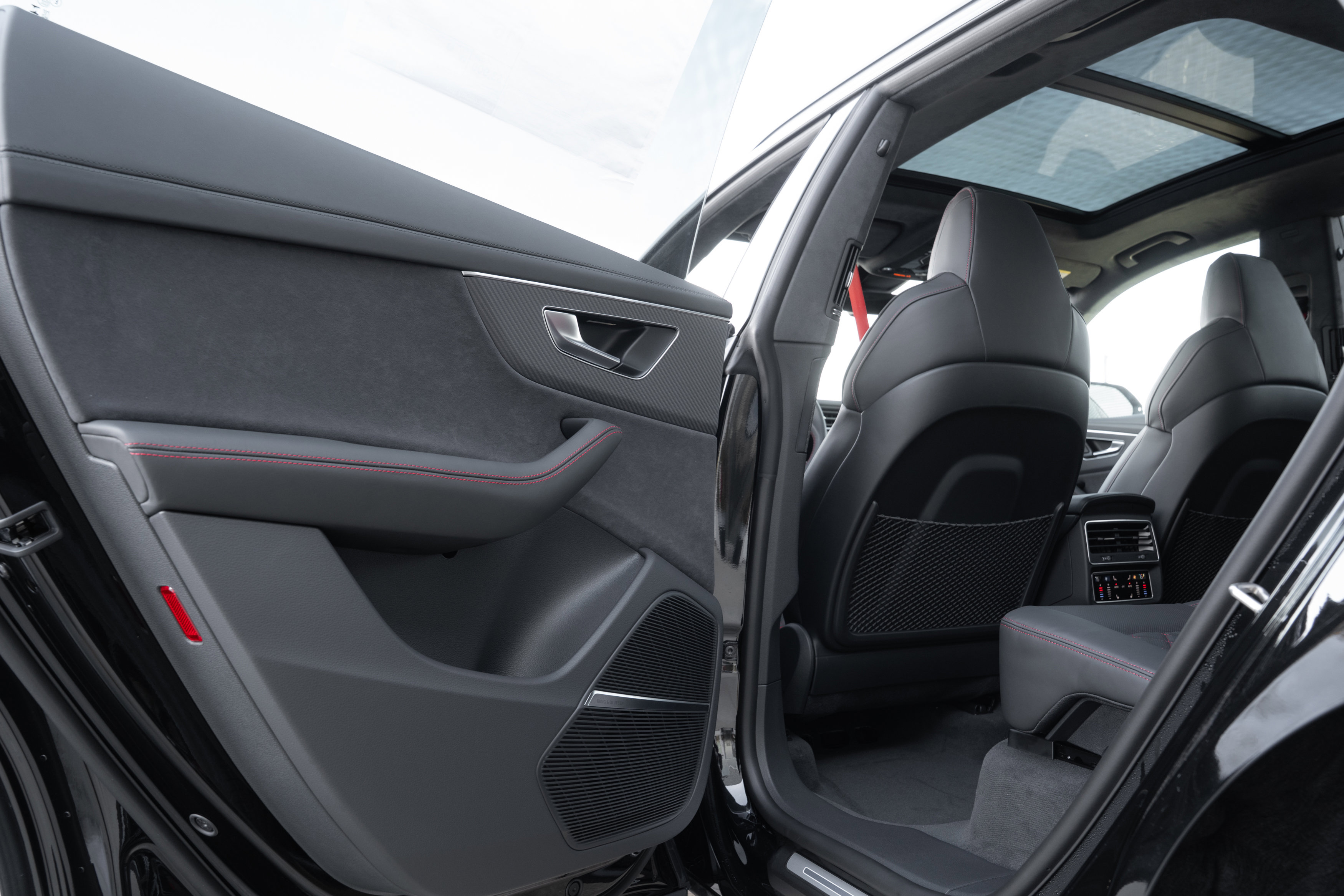 New 2026 Audi SQ8 Prestige image 36