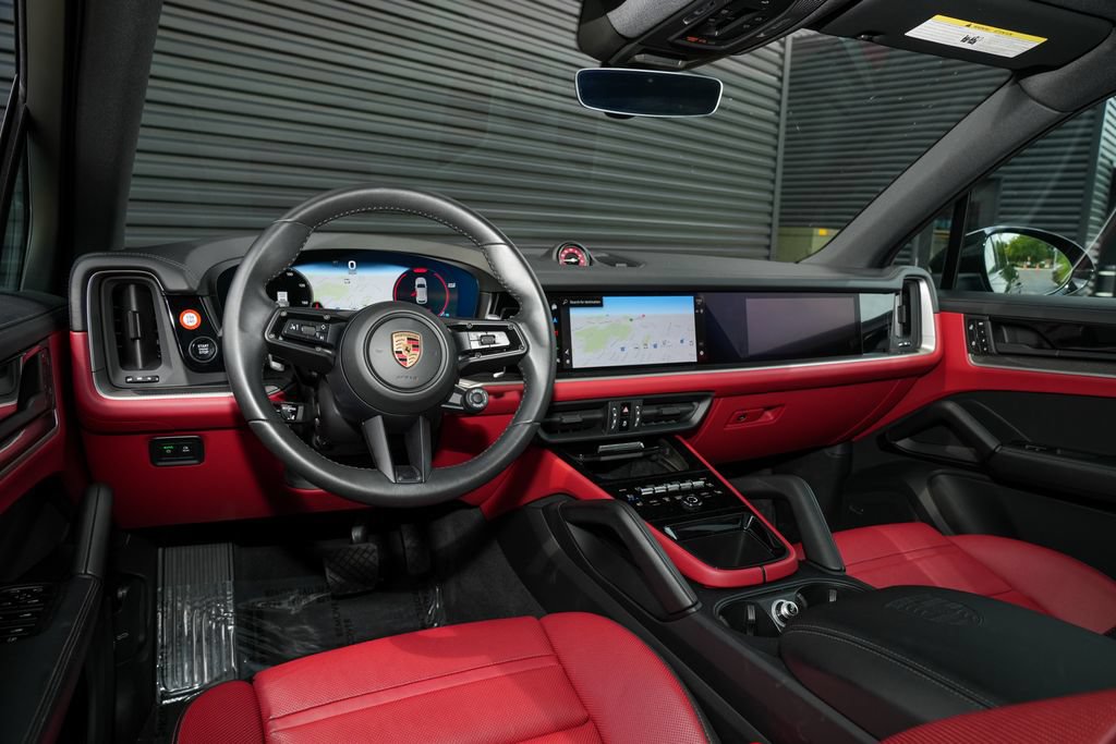 Certified 2025 Porsche Cayenne E-Hybrid AWD/4WD image 29