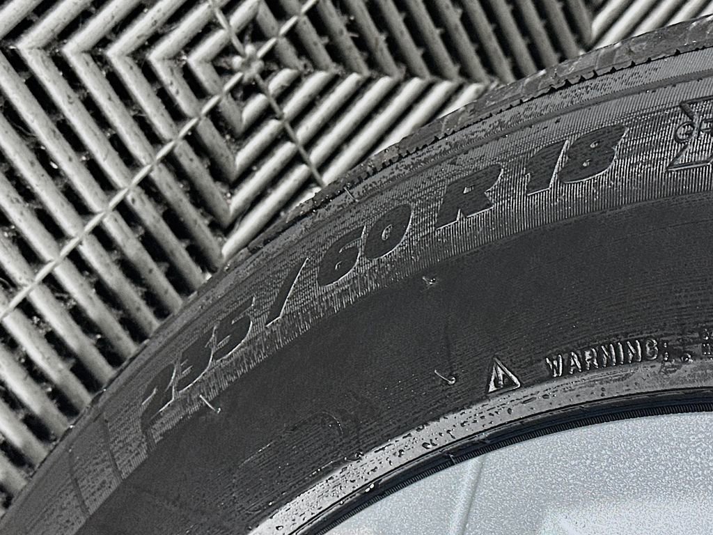 Used 2023 Land Rover Range Rover Evoque S image 34