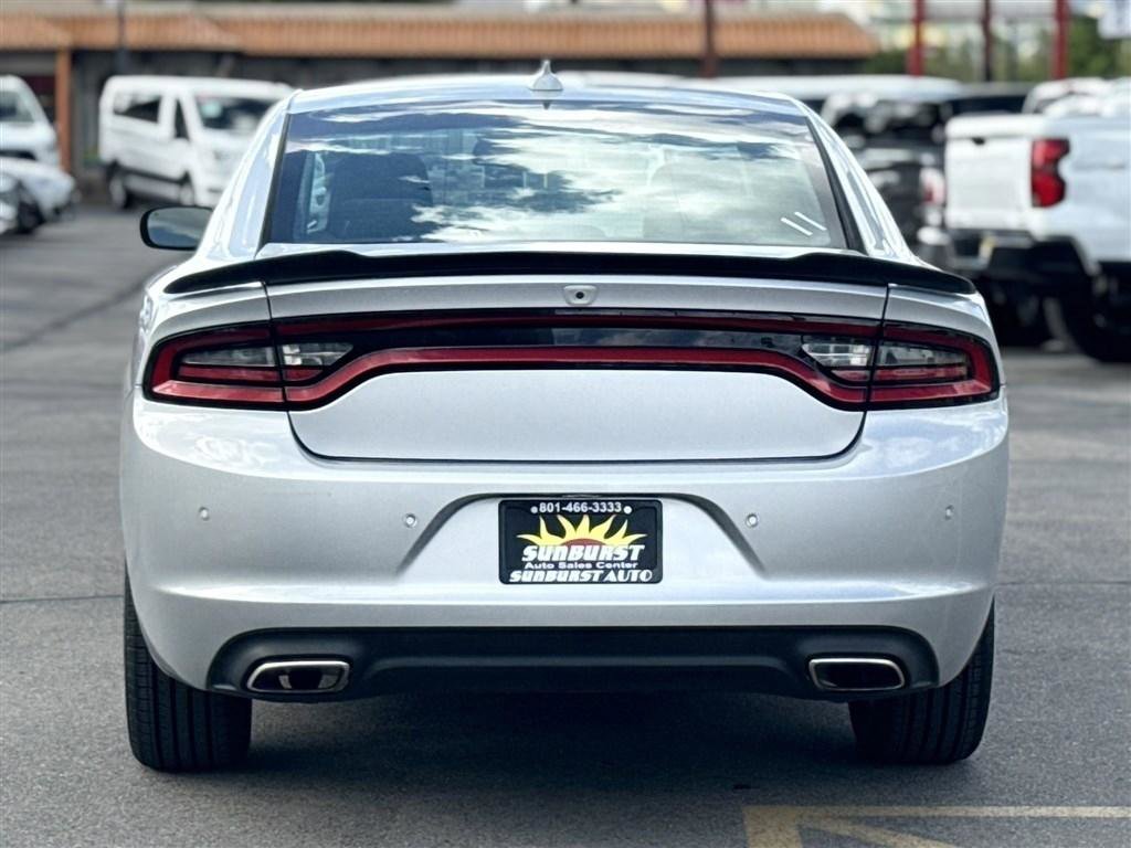 Used 2020 Dodge Charger SXT w/ Blacktop Package AWD/4WD image 6