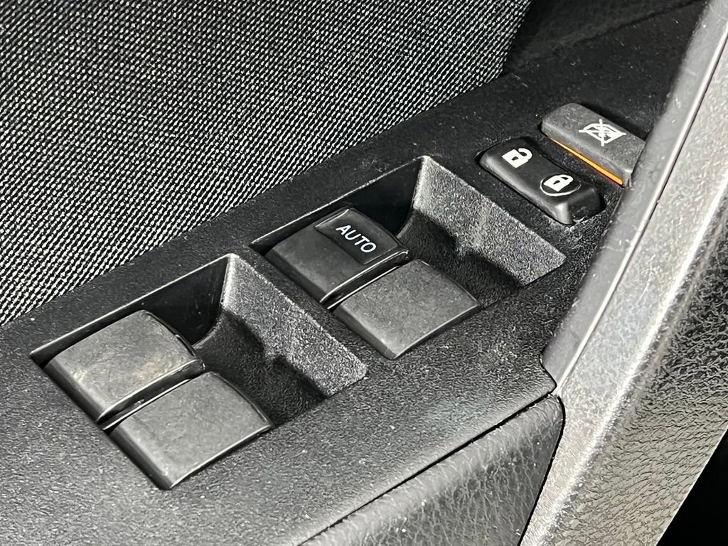 Used 2019 Toyota Corolla LE image 21