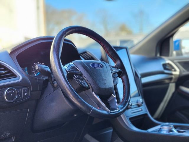 Used 2022 Ford Edge ST-Line image 19