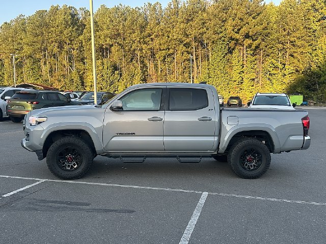 Used 2021 Toyota Tacoma SR5 RWD image 5