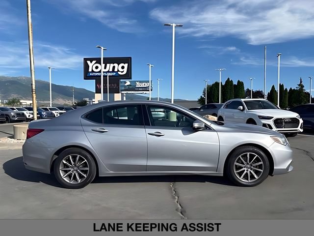 Used 2018 Acura TLX FWD image 3