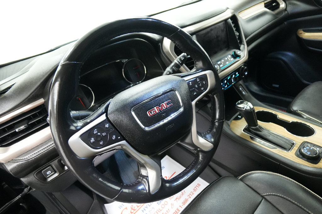 Used 2019 GMC Acadia Denali w/ Technology Package AWD/4WD image 14