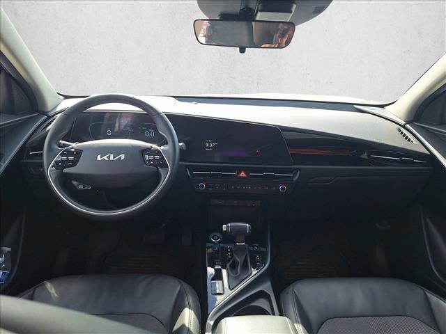Used 2024 Kia Niro EX FWD image 16