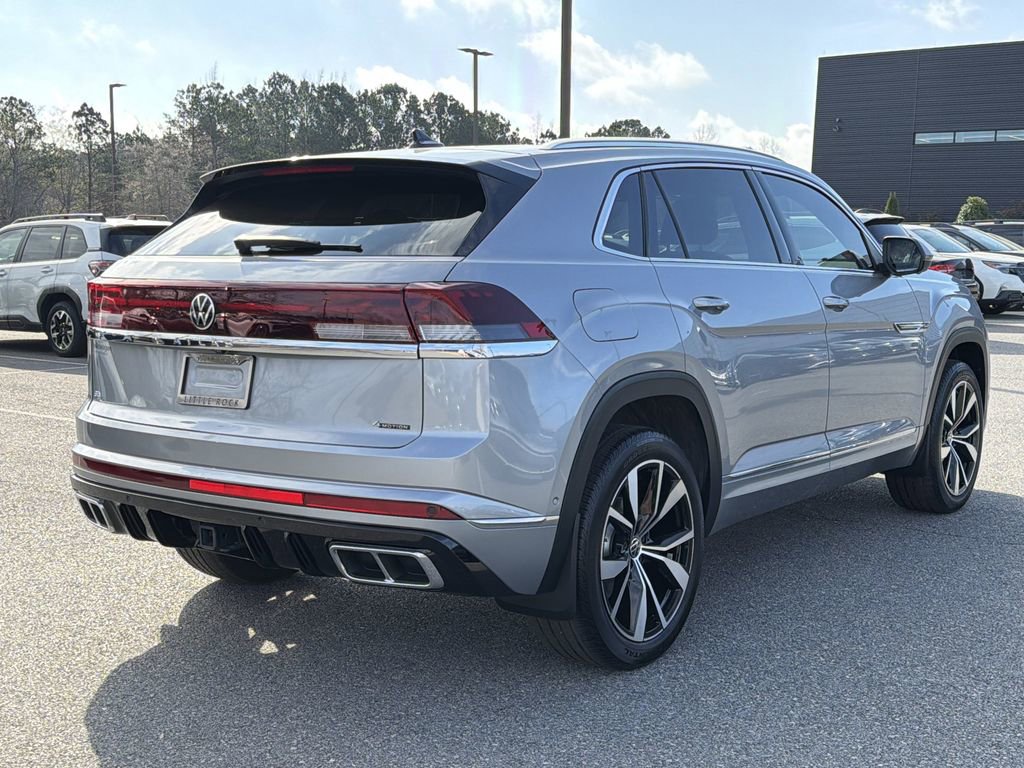 Used 2025 Volkswagen Atlas Cross Sport SEL Premium R-Line image 5