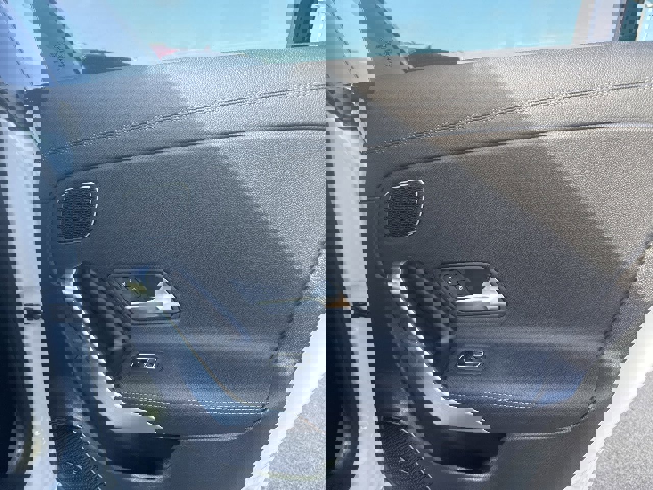 Used 2020 Mercedes-Benz CLA 250 image 13