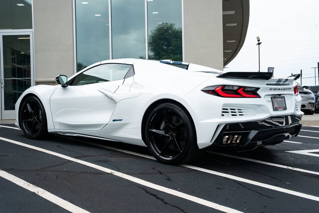 Used 2024 Chevrolet Corvette E-Ray AWD/4WD image 23