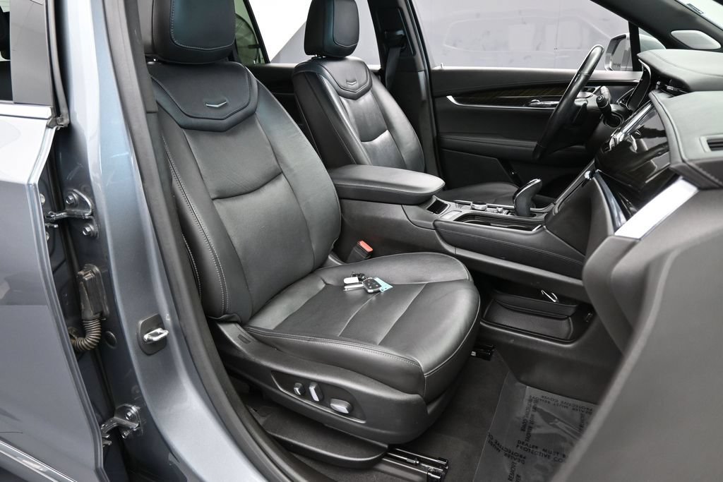 Used 2020 Cadillac XT6 Premium Luxury FWD image 50