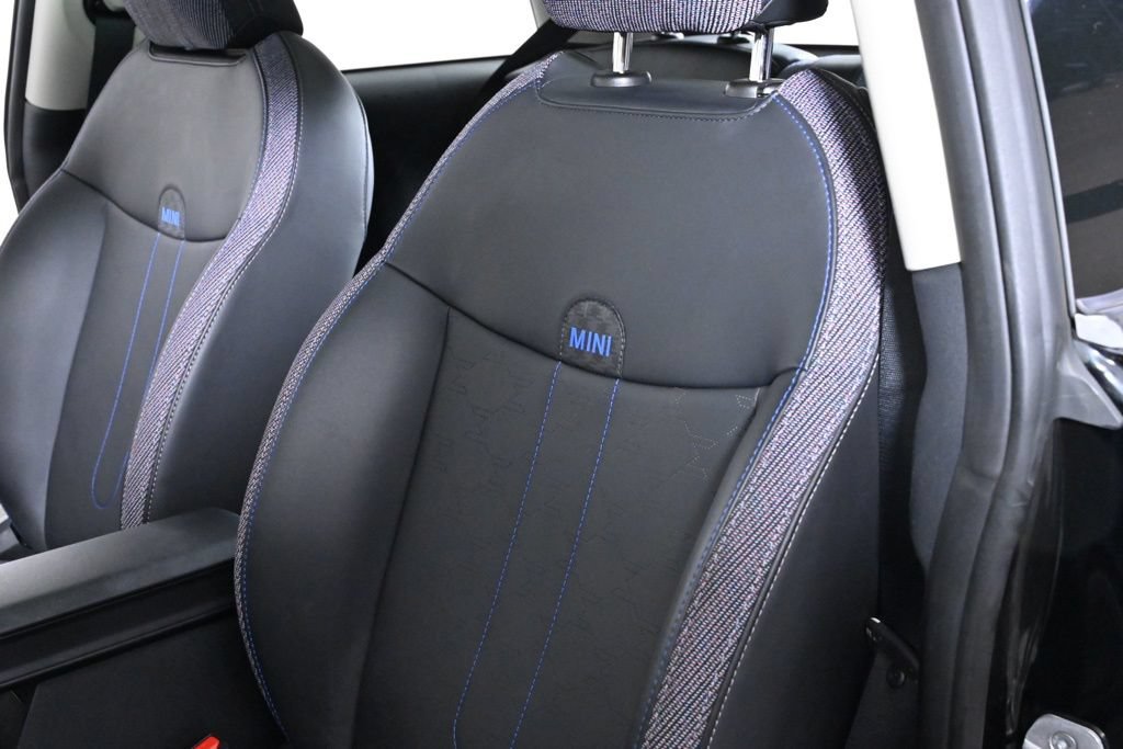 Certified 2025 MINI Cooper S FWD image 19