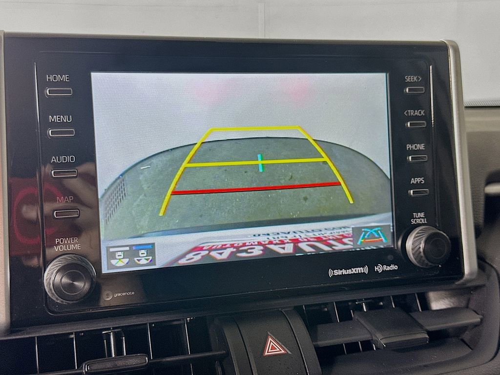 Used 2021 Toyota RAV4 XLE w/ Convenience Package image 10