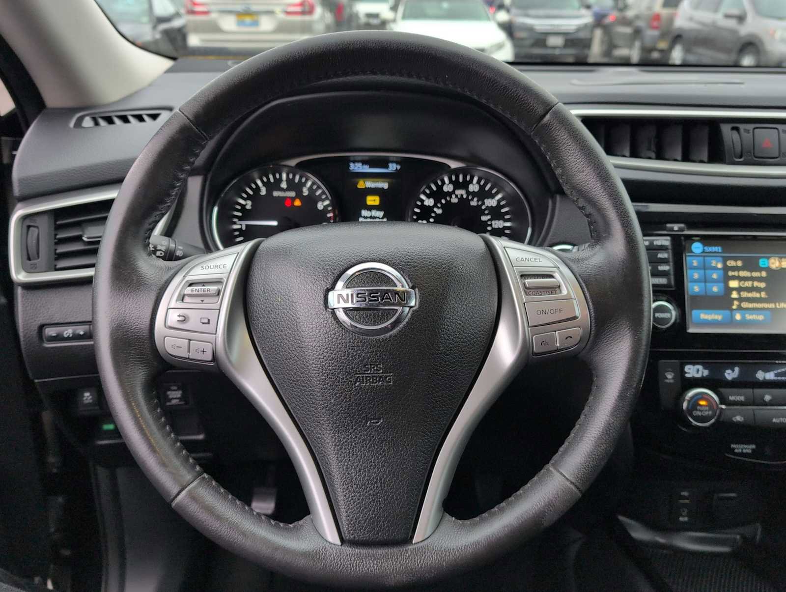 Used 2015 Nissan Rogue SL image 23