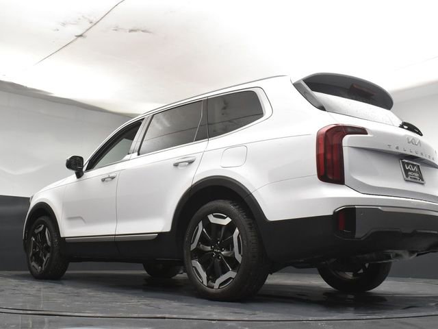 Certified 2025 Kia Telluride S FWD image 39