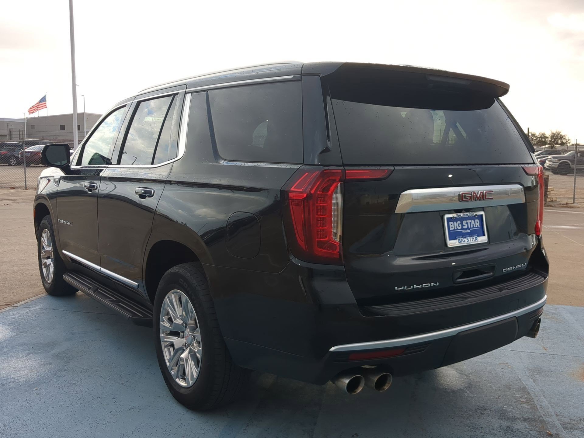 Used 2024 GMC Yukon Denali image 6