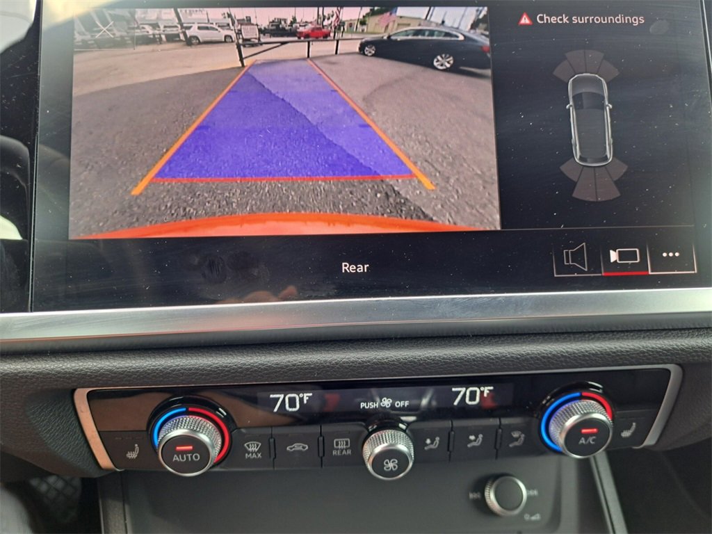 Used 2025 Audi Q3 2.0T Premium image 10