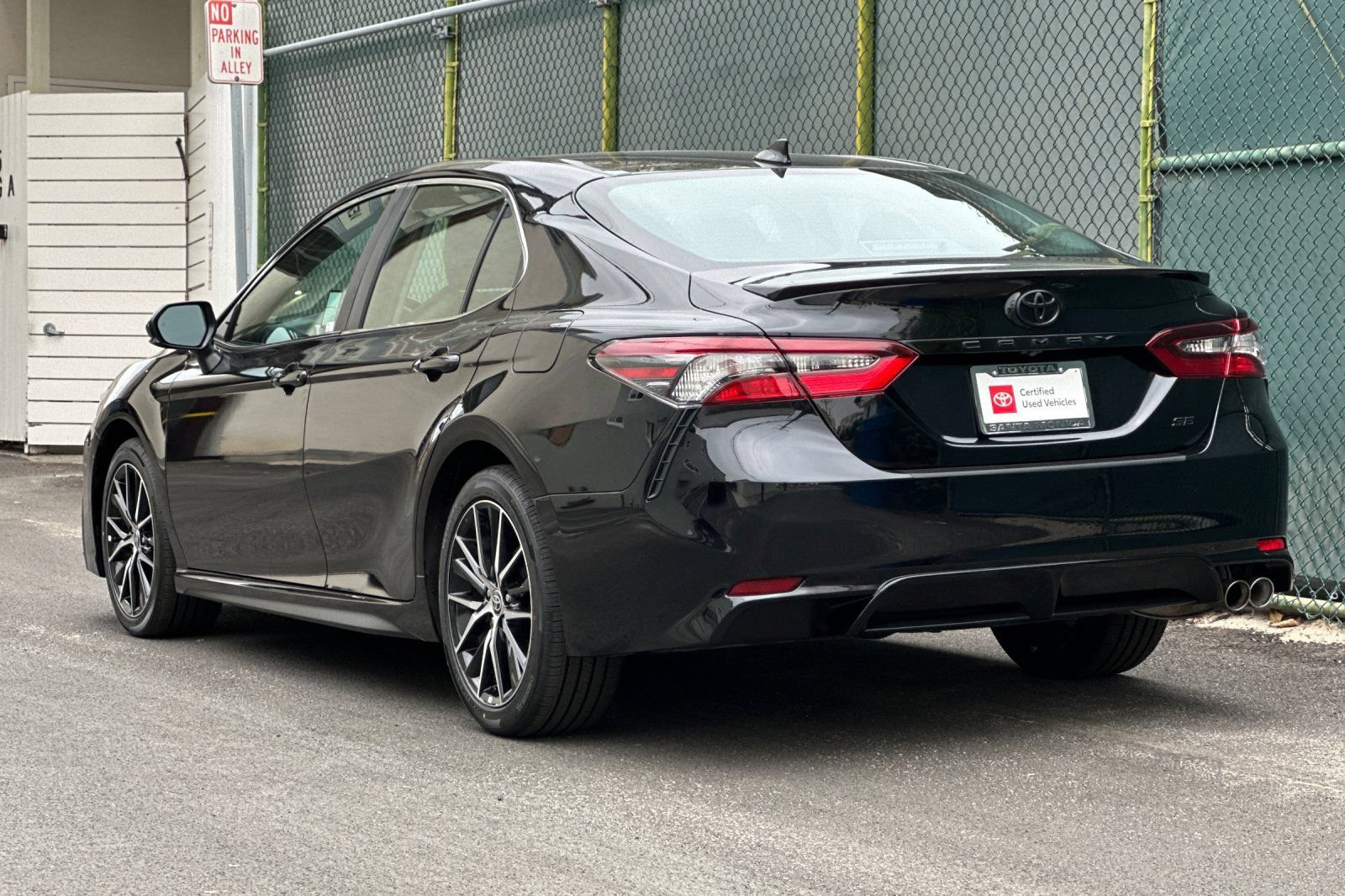 Certified 2024 Toyota Camry SE w/ Cold Weather Package FWD image 6