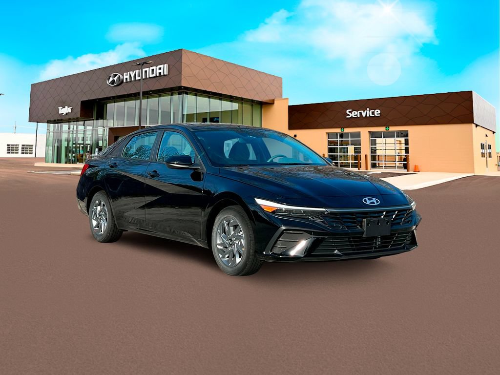 New 2025 Hyundai Elantra SEL FWD image 11