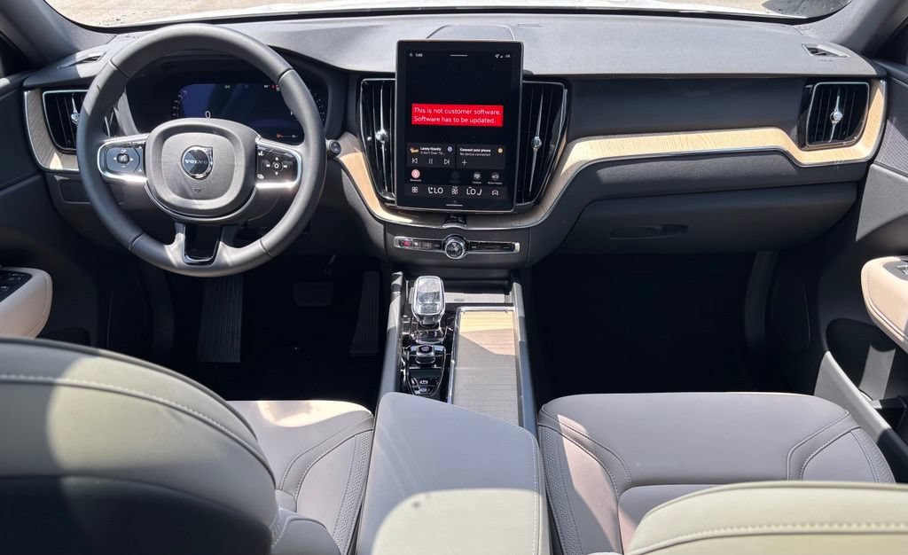 New 2026 Volvo XC60 B5 Plus w/ Protection Package Premier AWD/4WD image 10