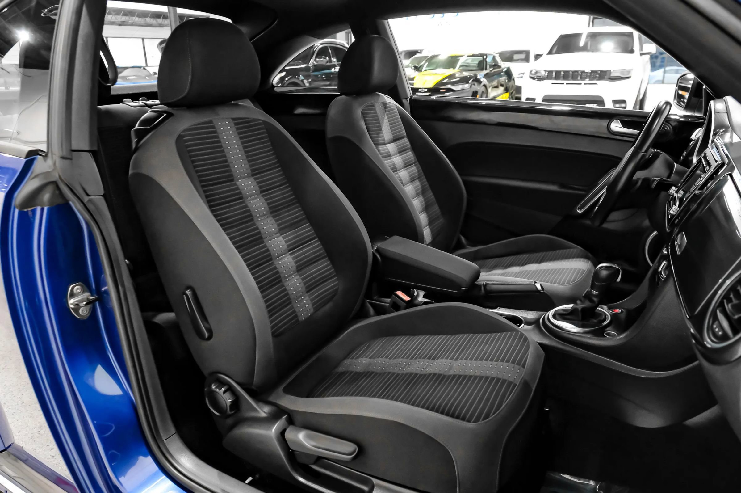 Used 2014 Volkswagen Beetle GSR image 37