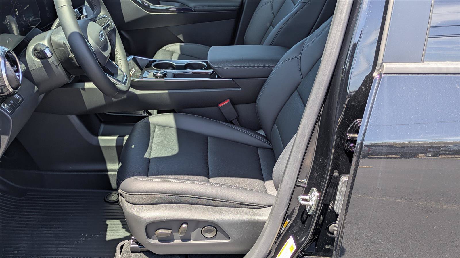 New 2026 Chevrolet Equinox LT FWD image 31