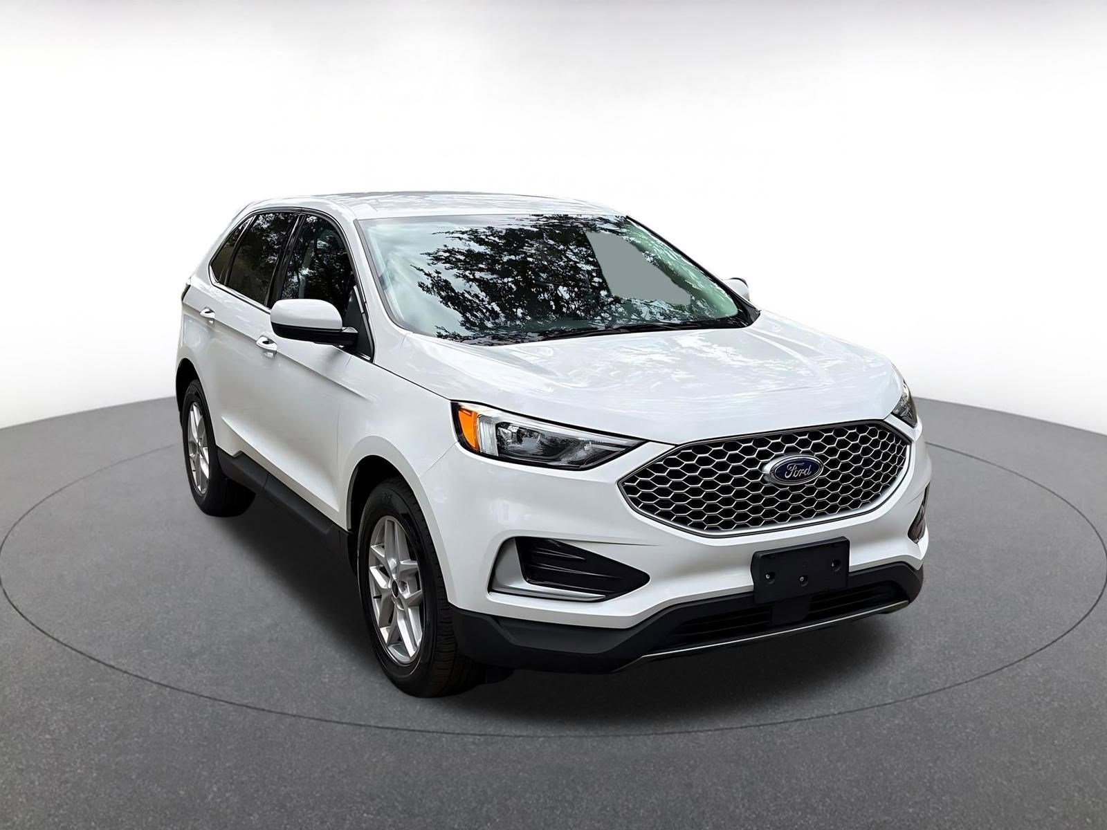 Used 2024 Ford Edge SEL