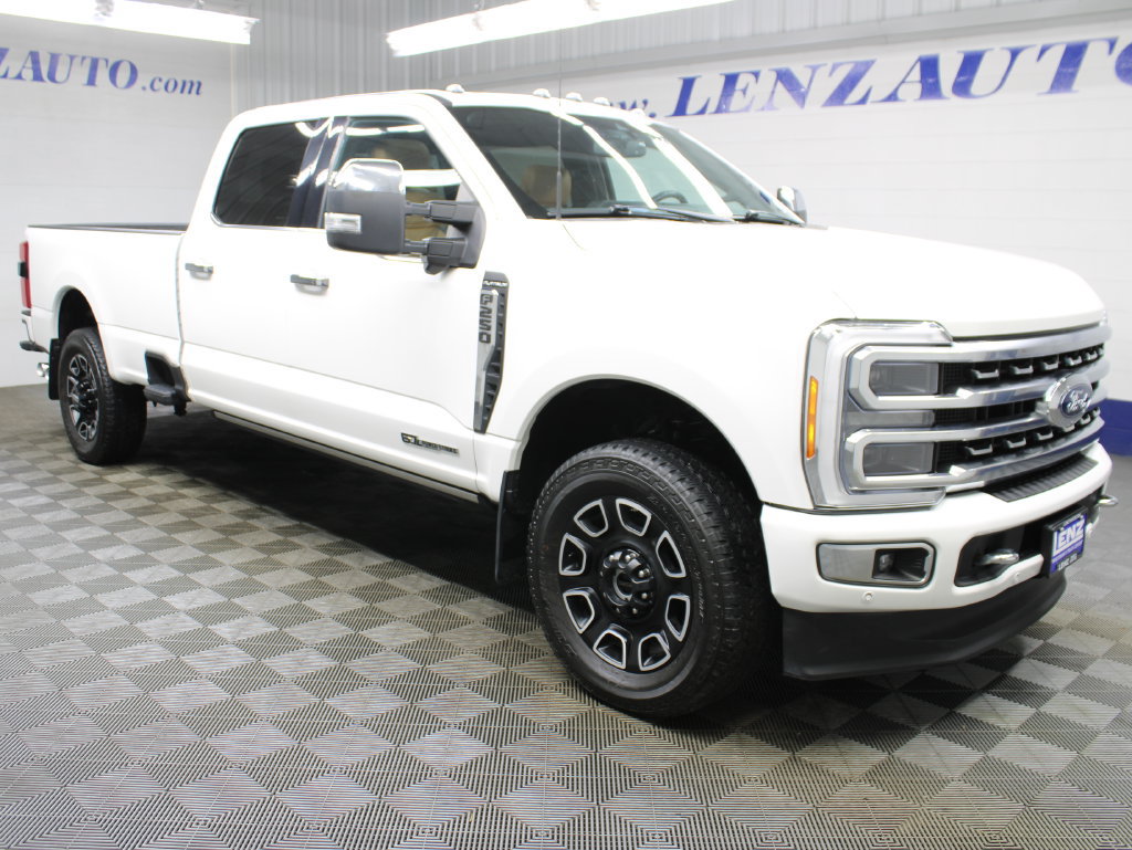 Used 2023 Ford F250 Platinum AWD/4WD image 3