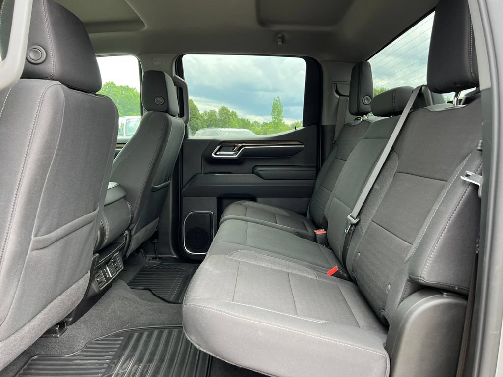 Used 2026 Chevrolet Silverado 1500 RST AWD/4WD image 4
