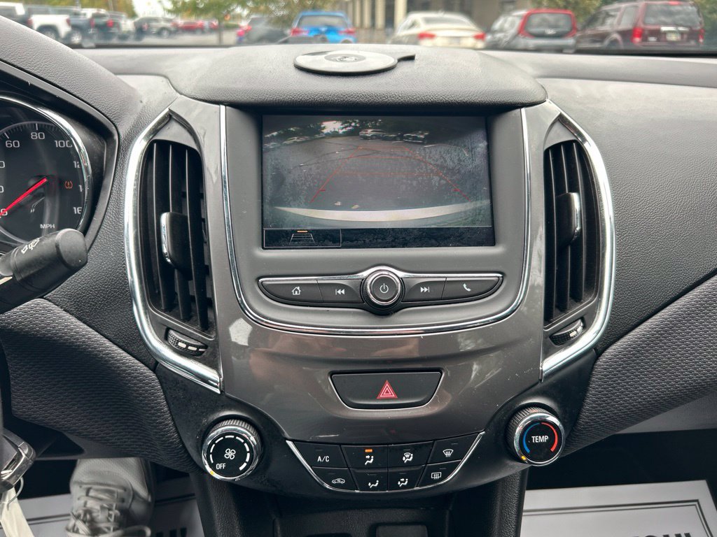 Used 2019 Chevrolet Cruze LS FWD image 16